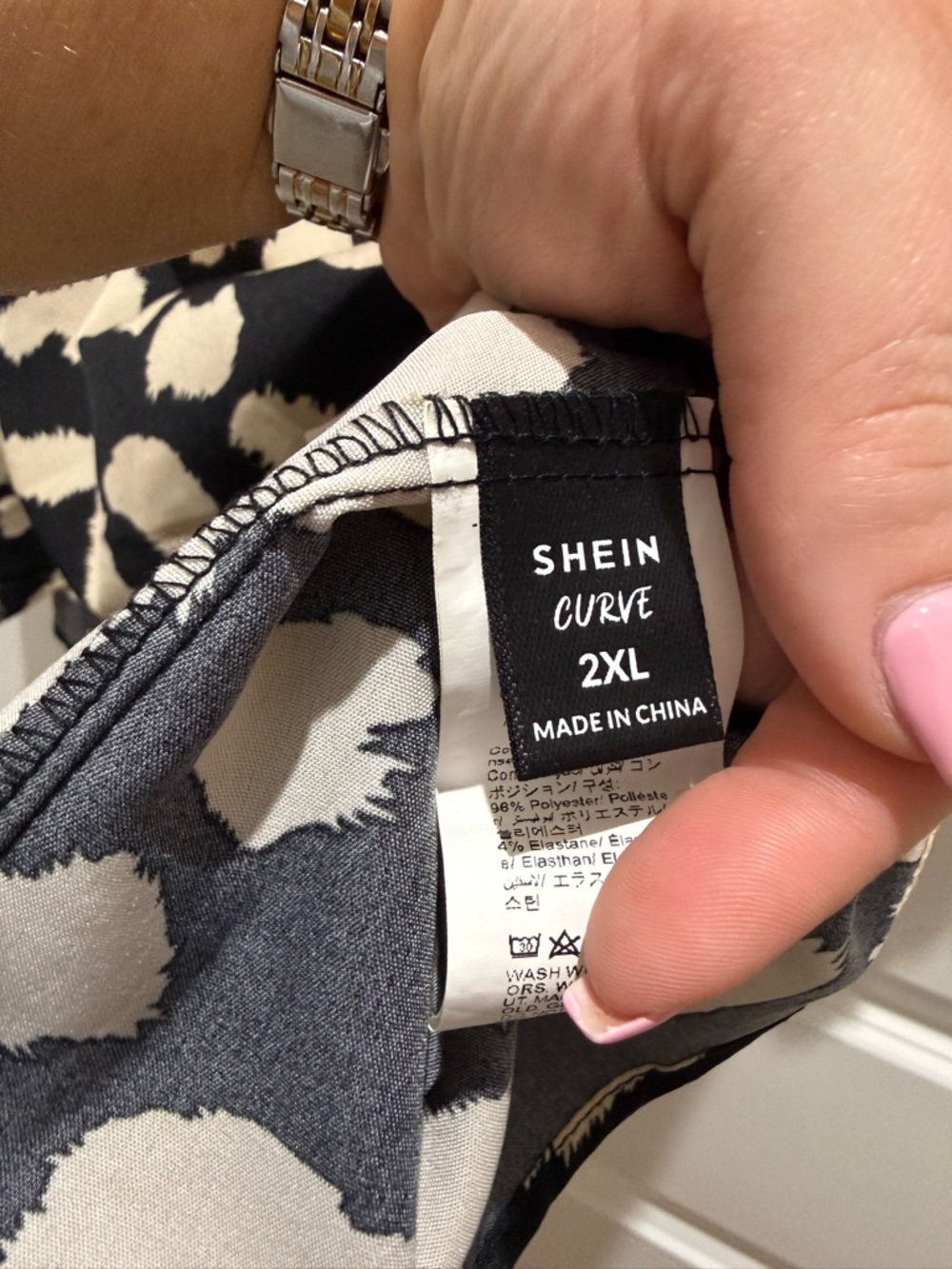 SHEIN Black and Cream Animal Print V-Neck Puff Sleeve Top - Picture 3 of 3